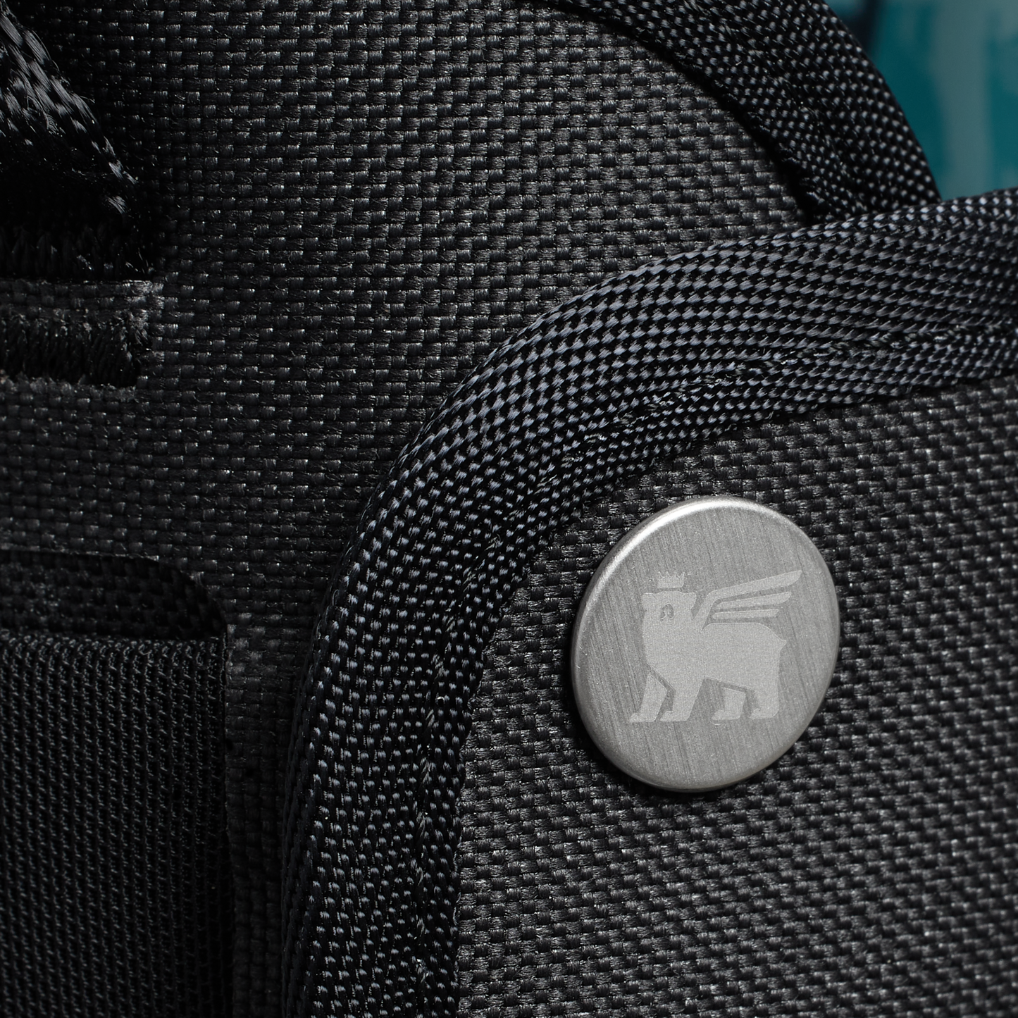 The All Day 30 OZ Quencher Carry-All ZA6
