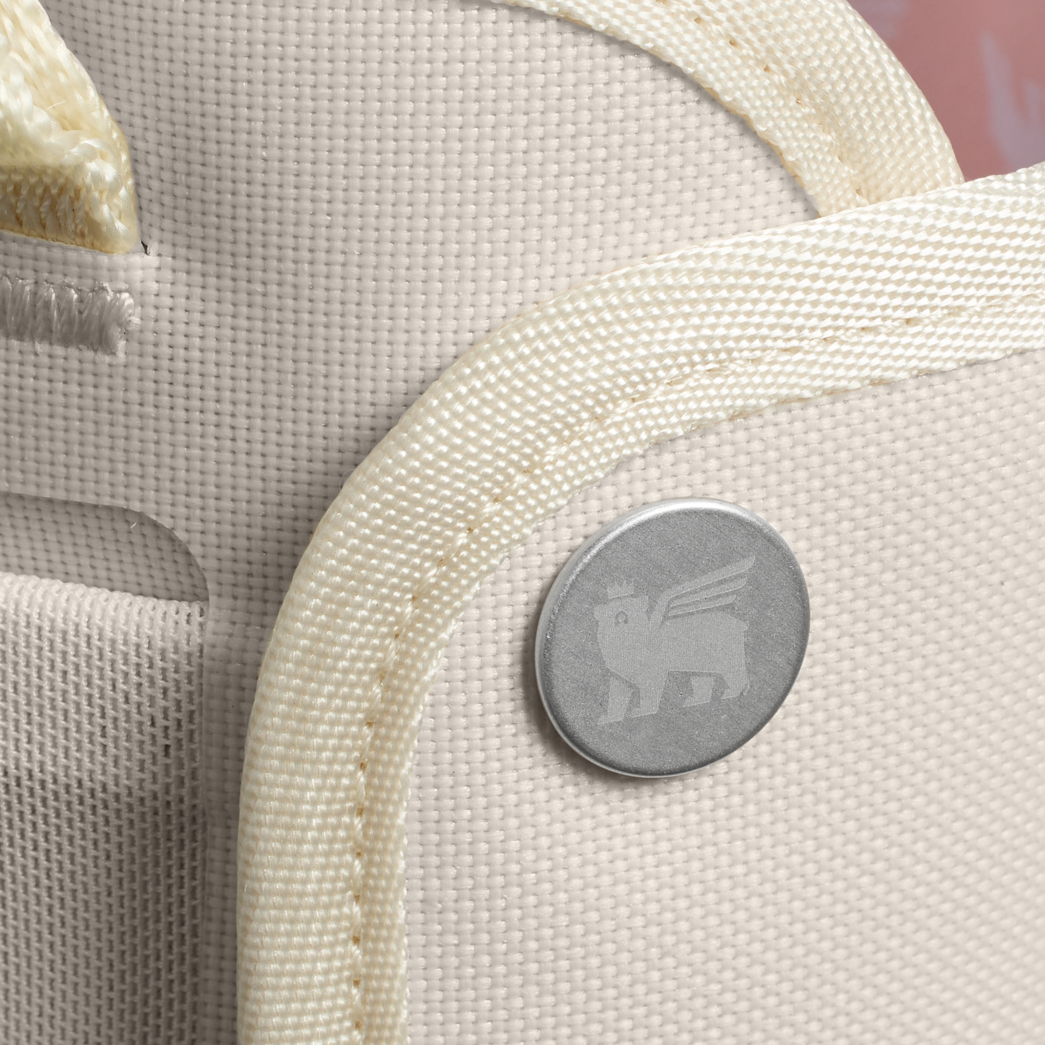 The All Day 30 OZ Quencher Carry-All KE8