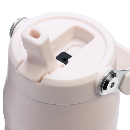 The IceFlow Bottle with Flip Straw Lid | 24 OZ ZJ4